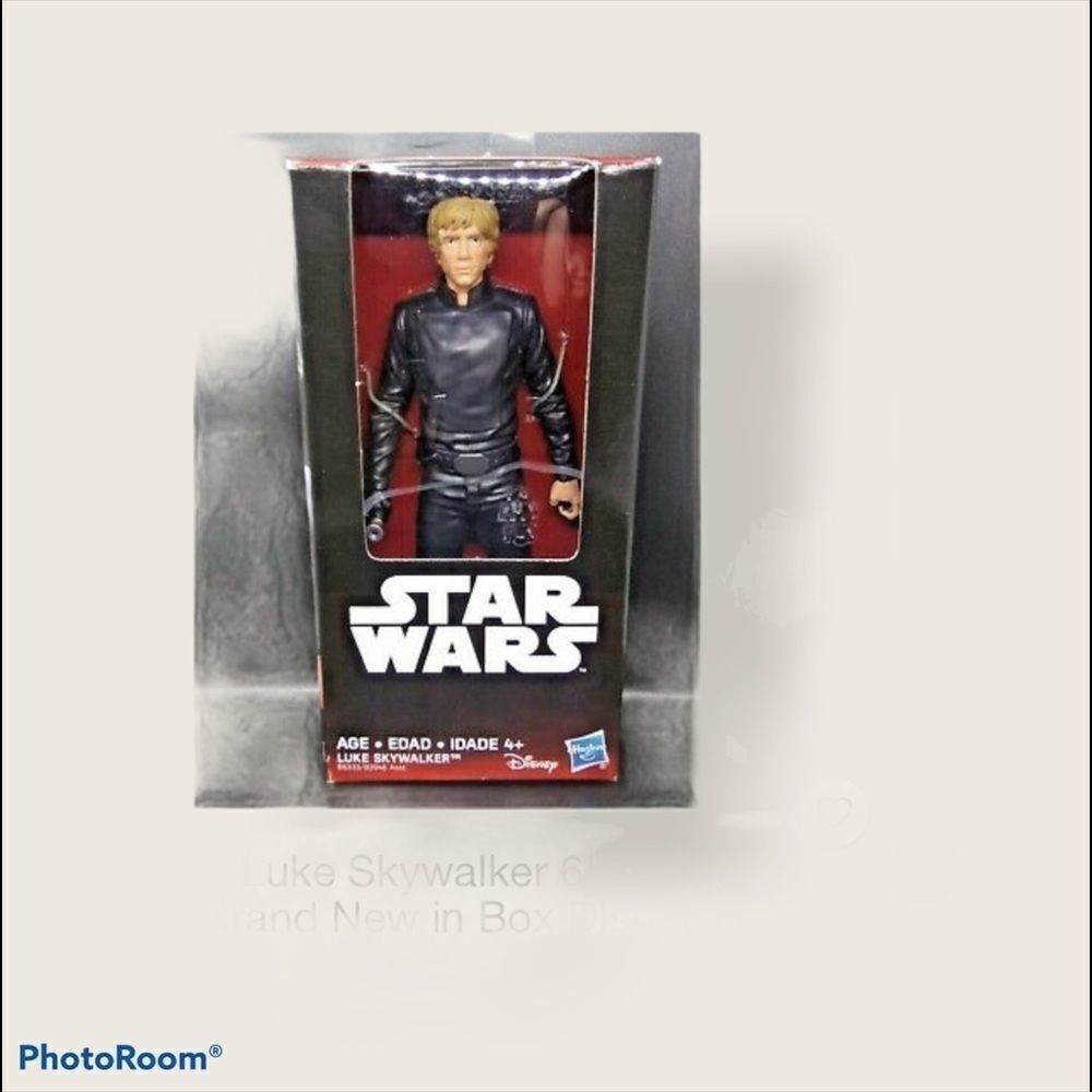 LUKE SKYWALKER ACTION FIGURE‎